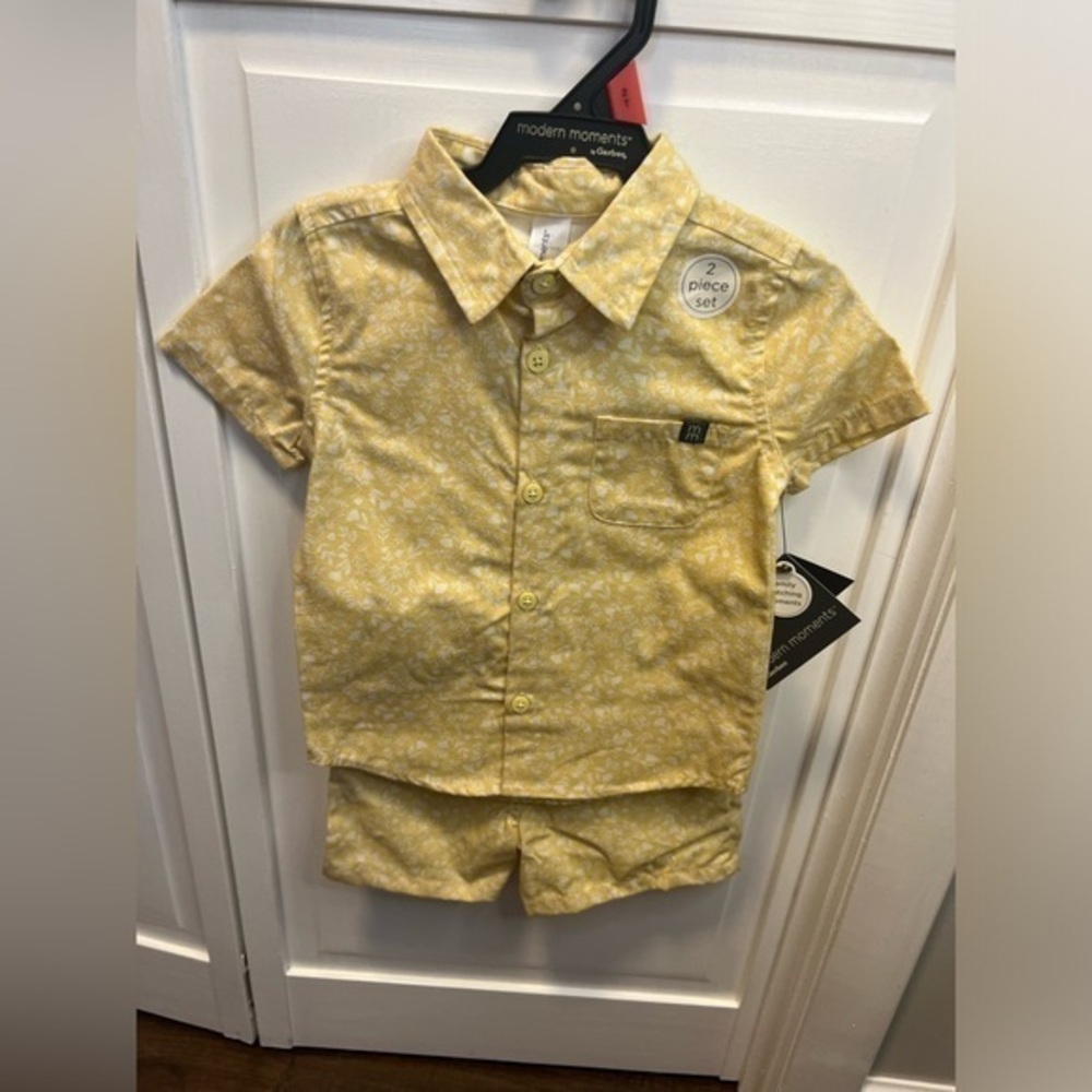NWT Modern Moments By Gerber Toddler Boy Woven Shirt And Short Set Size 2T